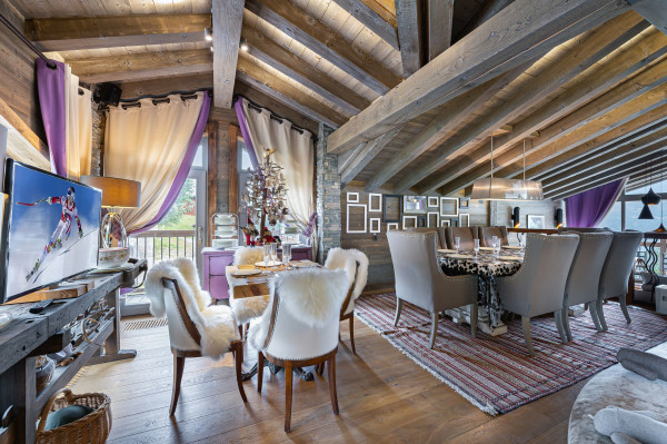 villa in Courchevel : Rent this 6 bedrooms chalet in Belvedere with a large well ness area. - Photo 2