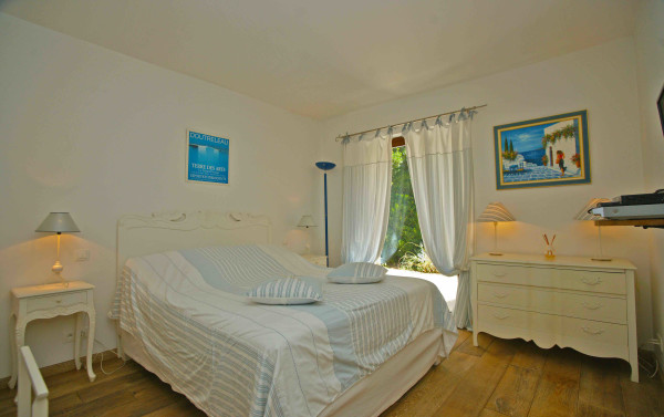 villa in Saint-Tropez : Rent provencal open-plan villa carefully decorated 3m walk from Pampellone’s best beaches - Photo 11