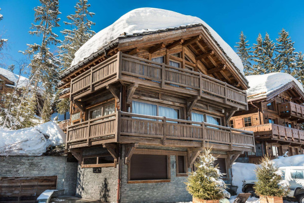 villa in Courchevel : Rent this ultimate luxury chalet Aster  located near the centre of Courchevel 1850 - Photo 0