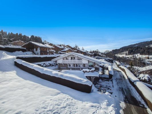 villa in Megeve : Rent this charming chalet fully renovated with contemporary decoration, 70m from the slopes in Princess area. - Photo 13