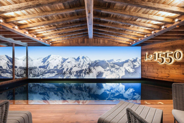 villa in Courchevel : Rent this contemporary and traditional chalet in Courchevel Village for 14 guests. - Photo 13