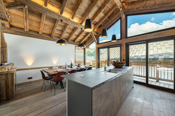 villa in St Martin de Belleville : Rent this renovated barn for 10 guest in Villarabout. - Photo 5