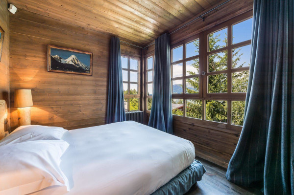 villa in Courchevel : Rent this chalet located in the private hamlet of Les Brigues, only 20 meters from the slopes. - Photo 11