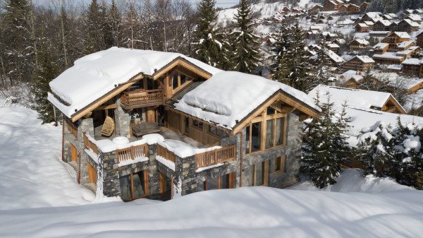 villa in Méribel : Rent this renovated chalet with a perfect location in Méribel station. - Photo 20
