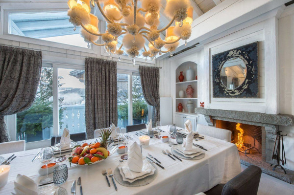 villa in Courchevel : Rent this 6 bedrooms chalet located in Cospillot - Photo 3