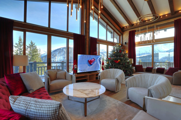 villa in Courchevel : Rent this prestigious chalet nestled in the Cospillot area in Courchevel 1850 which can accommodate 14 guests - Photo 1