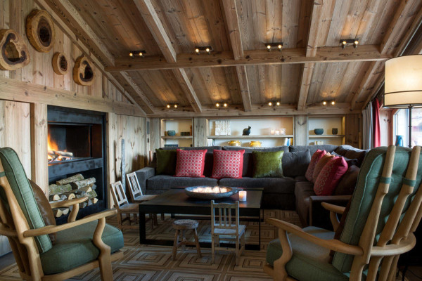 villa in Courchevel : Rent this ultimate luxury chalet of 6 ensuite bedrooms located in les Chenus. - Photo 4