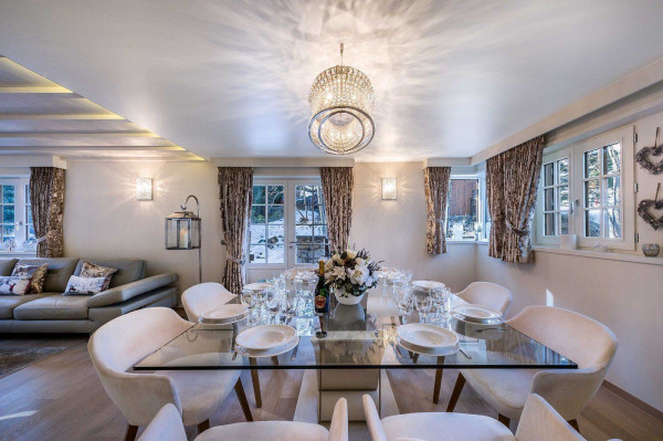 villa in Courchevel : Rent this beautiful ski in / Ski out chalet in the area of Belvedere in Courchevel Moriond. - Photo 2