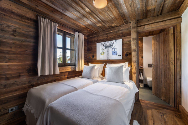 villa in Courchevel : Rent this traditional chalet located in the area of Nogentil in Courchevel 1850 - Photo 7