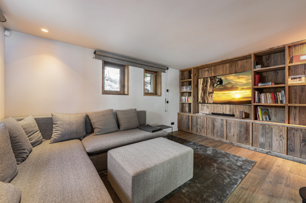 villa in St Martin de Belleville : Rent this ski in ski out chalet in St Martin de Belleville for 14 guests. - Photo 3