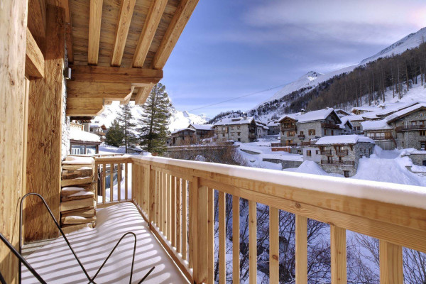 villa in Val d'Isere : Rent this 4 bedrooms chalet located in 'Le Fornet' with a sauna and jacuzzi. - Photo 18