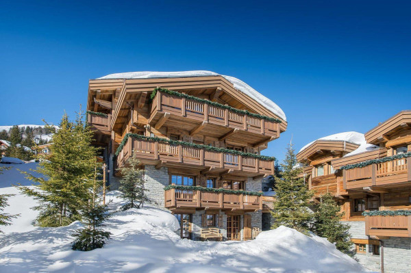 villa in Courchevel : Rent this ultimate luxury chalet of 6 ensuite bedrooms located in les Chenus. - Photo 0