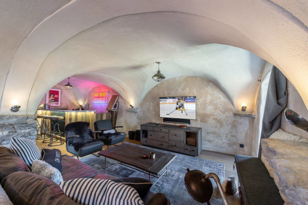 villa in Meribel : Rent this prestigious and comfortable chalet for 10 guests in Méribel Le Raffort. - Photo 22