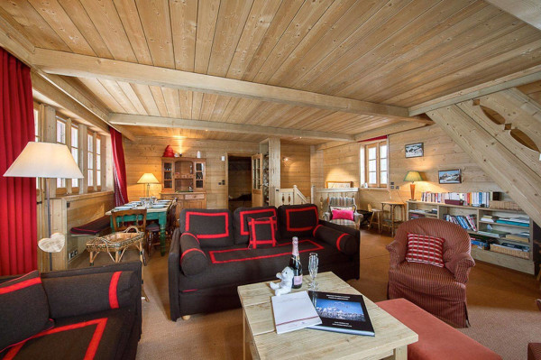villa in Courchevel : Rent this  typically ski in ski out Savoyard mountain chalet - Photo 7