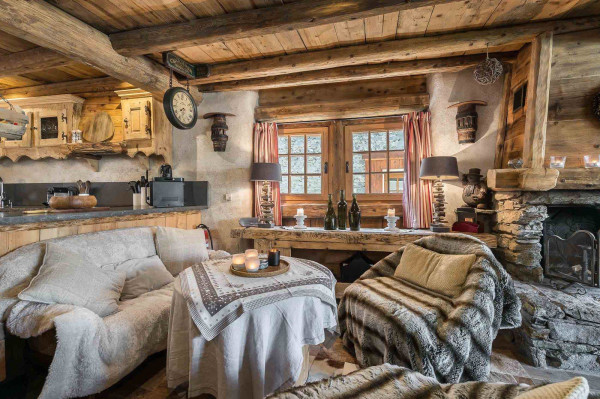 villa in Meribel : Rent this cozy chalet for 12 guests with Sauna and Jacuzzi in Méribel Le Raffort - Photo 2