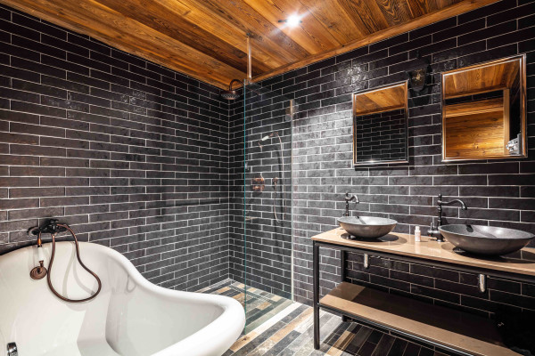 villa in Tignes : Rent this luxurious chalet designed with graffiti street art - Photo 26