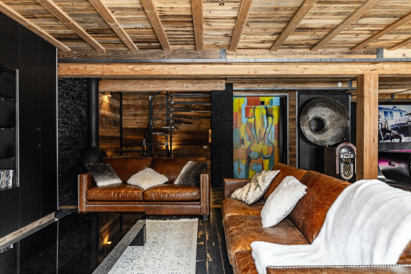 villa in Tignes : Rent this amazing 5 bedroom chalet in Tignes. - Photo 3