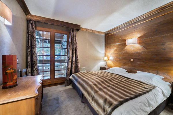 villa in Meribel : Rent this traditional and warm Savoyard chalet up to 14 guests in Musillon. - Photo 16