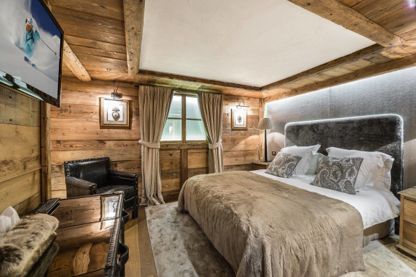 villa in Courchevel : Rent this 6 bedrooms chalet located in the Domain de Bllecôte  in Courchevel 1850. - Photo 14