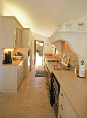 villa in Saint-Tropez : Rent provencal open-plan villa carefully decorated 3m walk from Pampellone’s best beaches - Photo 9