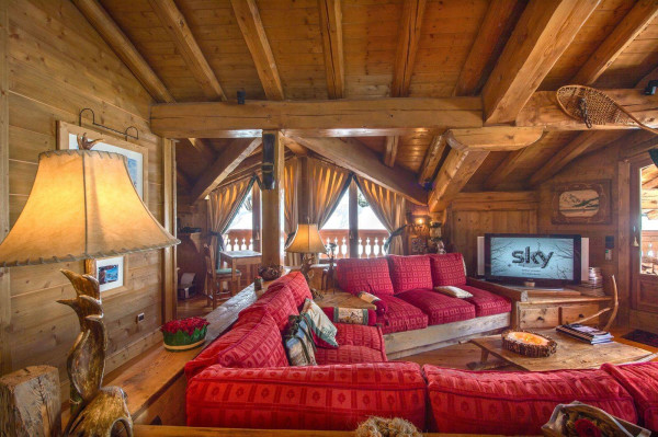 villa in Courchevel : This beautiful chalet full of character located in the Jardin Alpin in Courchevel - Photo 2