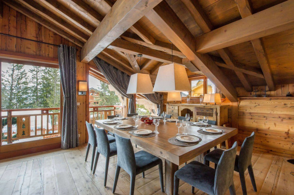 villa in Courchevel : Rent this family chalet with 4 bedrooms in Les Chenus - Photo 4