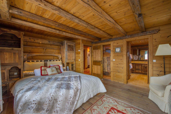 villa in Courchevel : Rent this family chalet with 4 bedrooms in Les Chenus - Photo 10