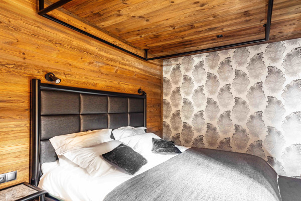 villa in Tignes : Rent this luxurious chalet designed with graffiti street art - Photo 8
