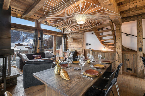 villa in Val d'Isere : Rent this chalet located in the hamlet of Le petit Alaska for 10 guests. - Photo 3