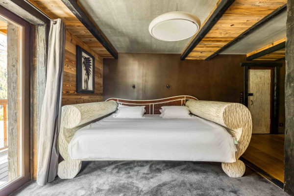 villa in Tignes : Rent this Indonesian decorated chalet walking distance to the lift in Tignes Brevieres - Photo 12