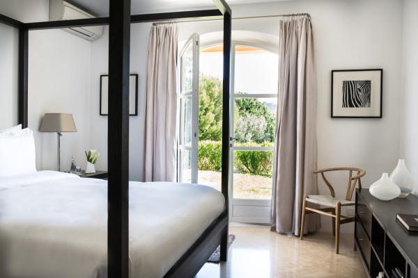 villa in St Tropez : Rent this sea view property in a private gated and secured domain in St Tropez. - Photo 11