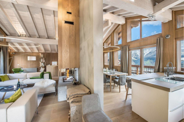 villa in Courchevel : Rent this beautiful new modern chalet in Courchevel Village for 11 guests. - Photo 4