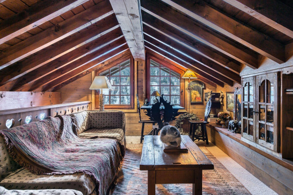 villa in Meribel : Rent this traditional and warm Savoyard chalet up to 14 guests in Musillon. - Photo 3