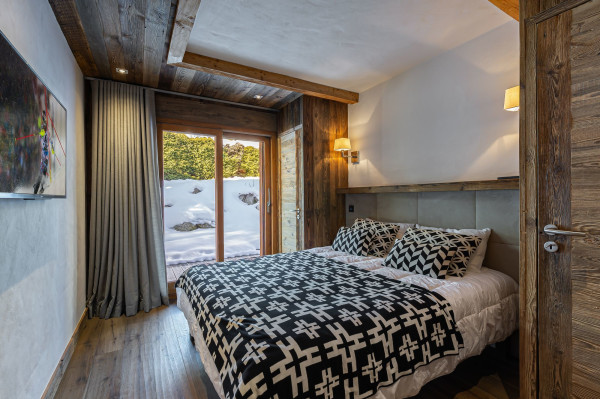 villa in Megeve : Rent this lovely family chalet for 10 guests with a large wellness area in Megeve, le Jaillet. - Photo 10