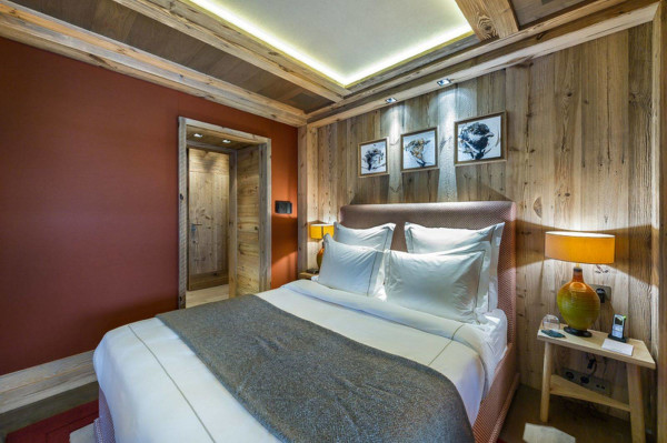 villa in Courchevel : Rent this 6 bedroom chalet with a panoramic view of the peaks of Bellecôte glacier - Photo 9
