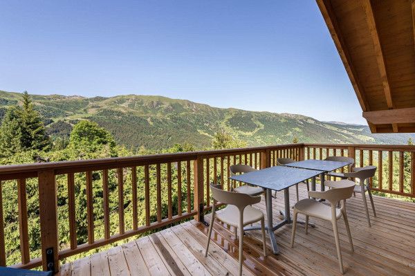 villa in Meribel : Rent this new built chalet in the Plateau of Méribel with a gorgeous view for 12 guests. - Photo 1