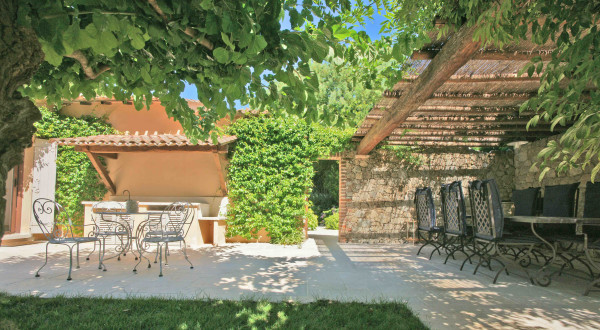 villa in Saint-Tropez : Rent provencal open-plan villa carefully decorated 3m walk from Pampellone’s best beaches - Photo 17
