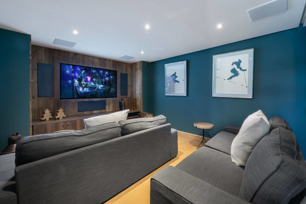 villa in Courchevel : Rent this family Chalet located in the Pralong area within fifty meters from the slopes. - Photo 16