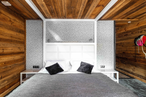 villa in Tignes : Rent this luxurious chalet designed with graffiti street art - Photo 14