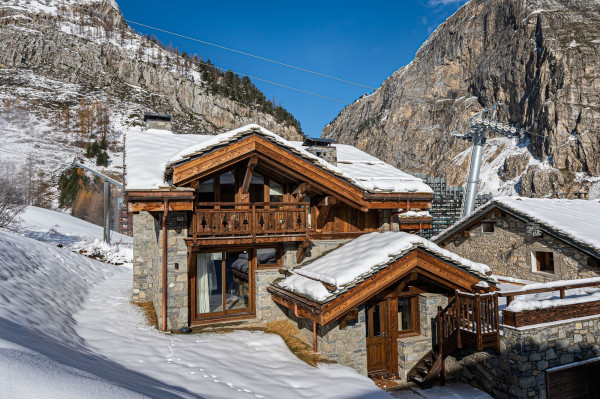 villa in Val d'Isere : Rent this ski in ski out chalet close to the accommodations in Val d'Isère. - Photo 17