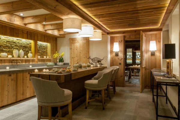 villa in Courchevel : Rent this 6 bedroom chalet with a panoramic view of the peaks of Bellecôte glacier - Photo 28