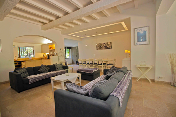 villa in Saint-Tropez : Rent provencal open-plan villa carefully decorated 3m walk from Pampellone’s best beaches - Photo 2
