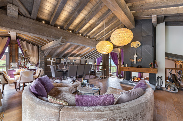villa in Courchevel : Rent this 6 bedrooms chalet in Belvedere with a large well ness area. - Photo 0
