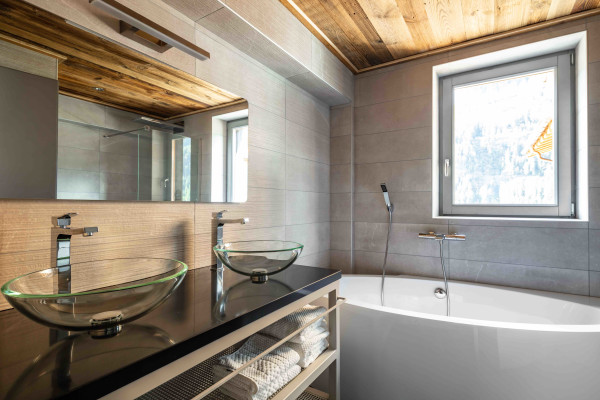villa in Tignes : Rent this chalet with atypical decoration in Tignes Brevieres. - Photo 21