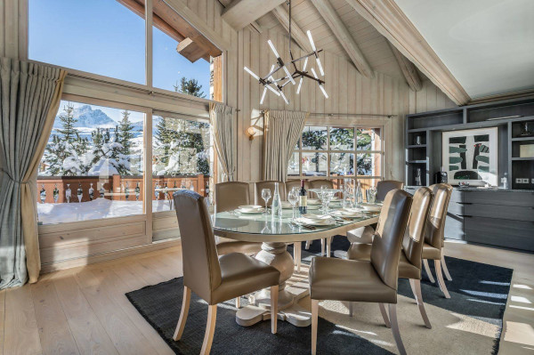 villa in Courchevel : Rent this family Chalet located in the Pralong area within fifty meters from the slopes. - Photo 9