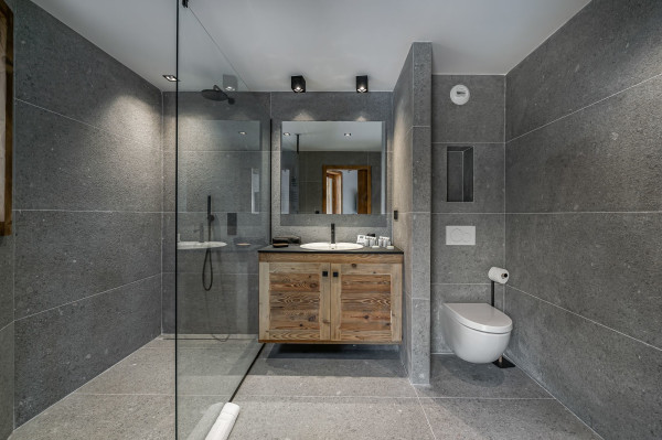 villa in Courchevel : Rent this chalet built in 2019 with all the amenities you may need for a lovely stay. - Photo 16