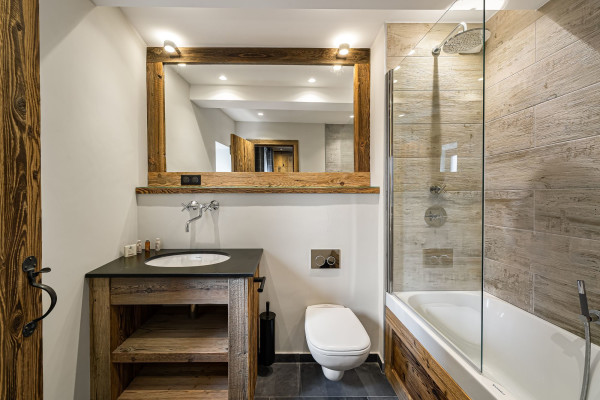 villa in St Martin de Belleville : Rent this renovated barn for 10 guest in Villarabout. - Photo 13
