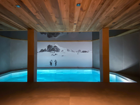 villa in Courchevel : Rent this chalet built in 2019 with all the amenities you may need for a lovely stay. - Photo 1