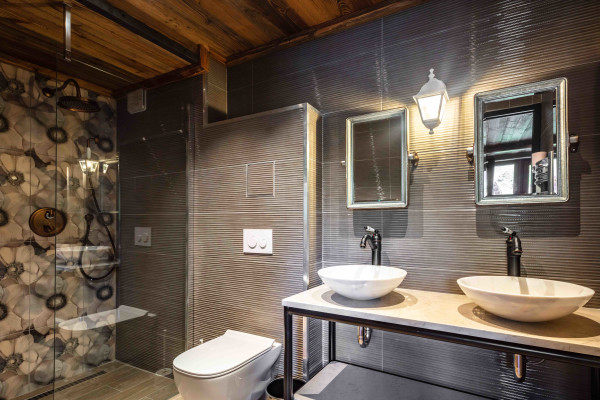 villa in Tignes : Rent this luxurious chalet designed with graffiti street art - Photo 25