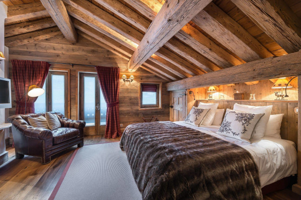 villa in Courchevel : Rent this 6 bedrooms chalet located in the Domain de Bllecôte  in Courchevel 1850. - Photo 16